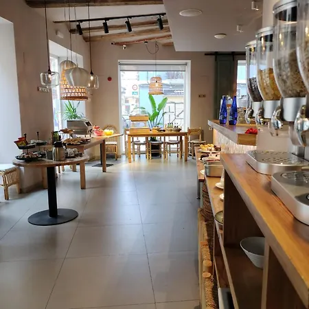 & Co. J. Botanico Boutique