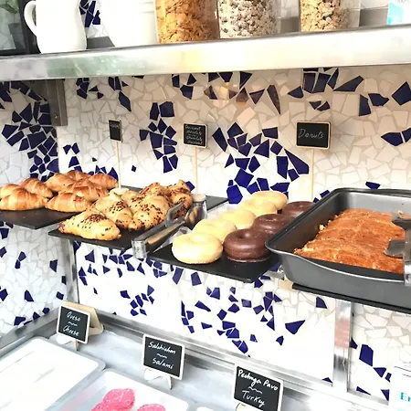 & Co. J. Botanico Boutique Hotel