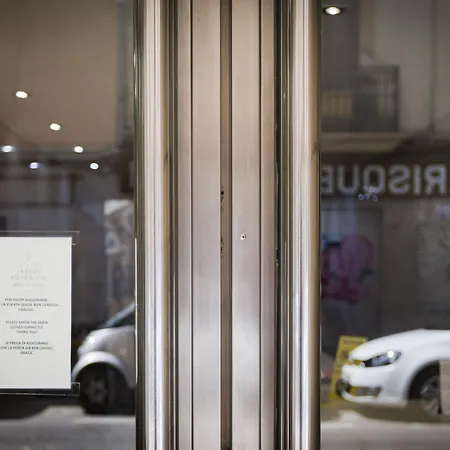 & Co. J. Botanico Boutique