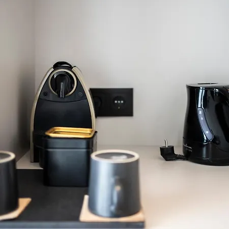 & Co. J. Botanico Boutique Otel