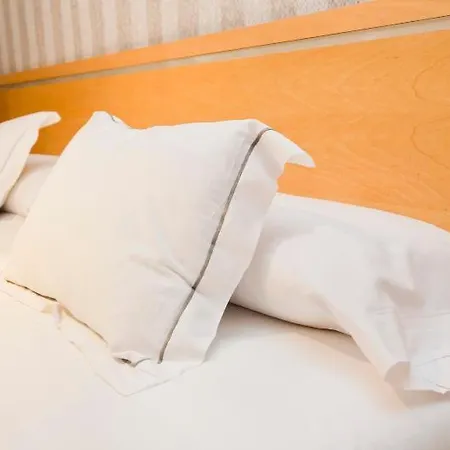 & Co. J. Botanico Boutique Otel